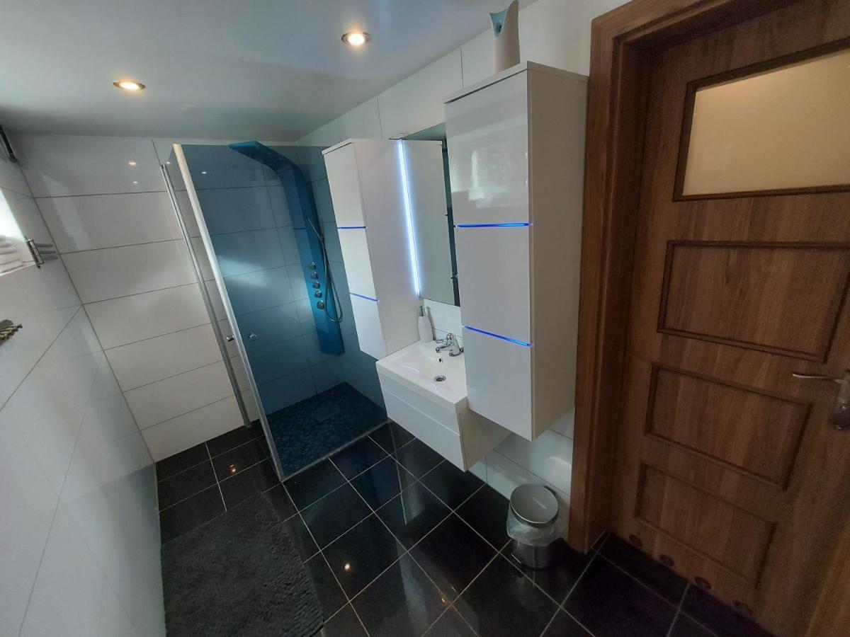 Bazyl Apartment